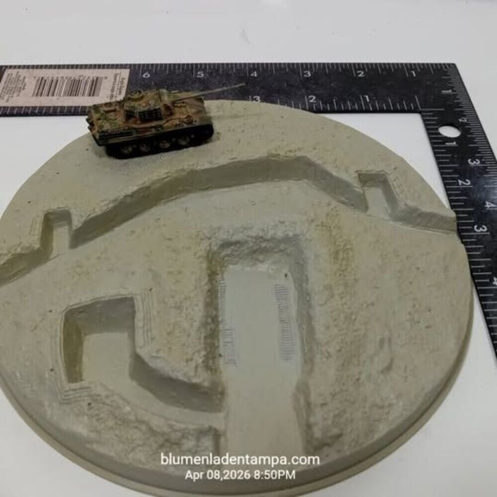 1/144 WWII German Panther Tank Destroyer Diorama